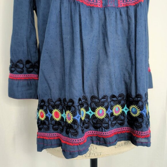 3J Johnny Was Blouse Small Embroidered Top Relaxed Floral - Picture 3 of 10
